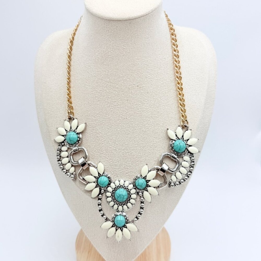 NWT Turquoise Statement Necklace Gold Chain Ivory Floral Bib Necklace